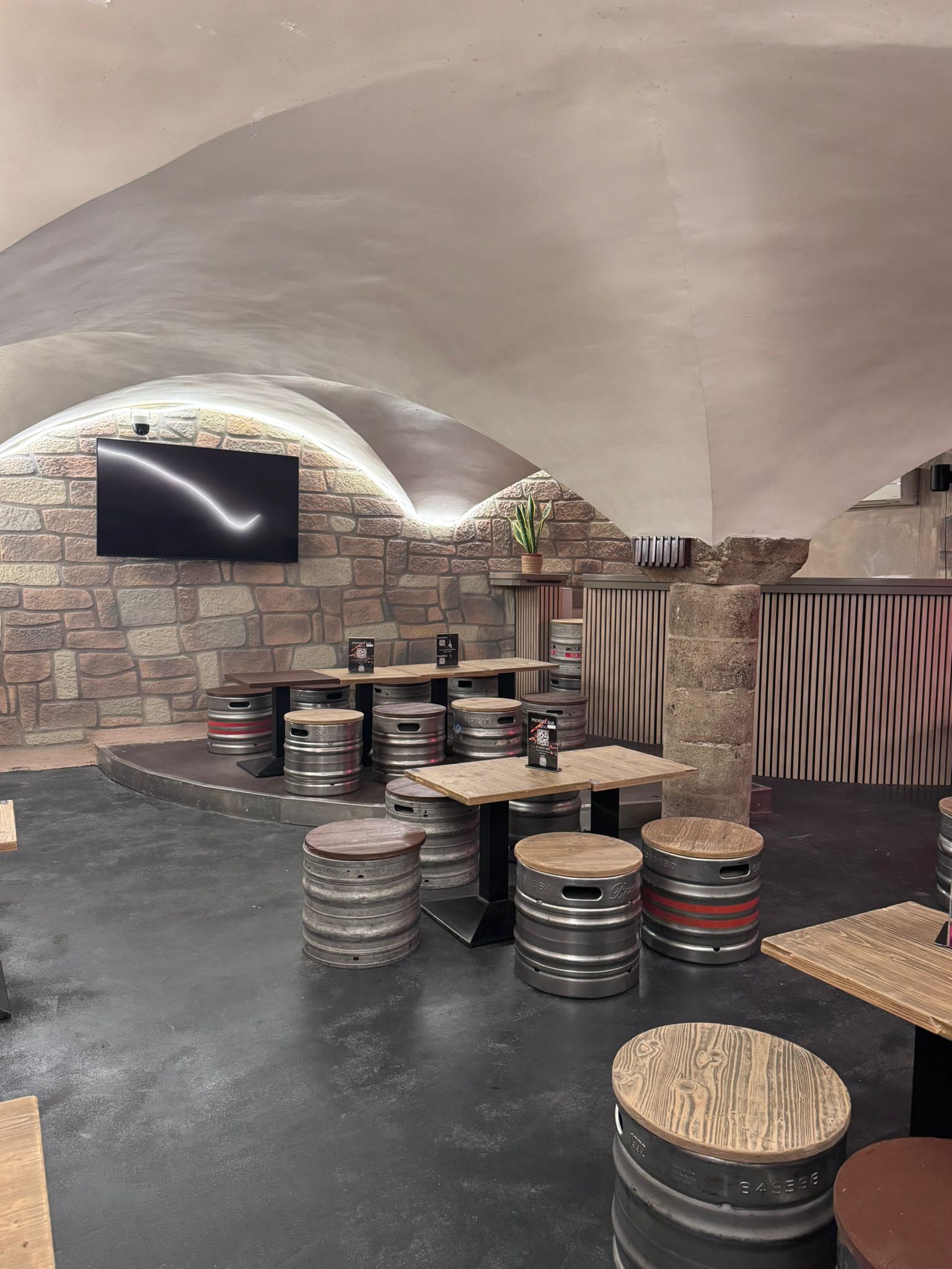 Bar à fléchette, cocktails d’exception & bières à Vieux Lyon